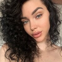 Bella_Trinket's Profile Pic