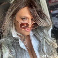 JENNICASTEELE – Offline chatovacia miestnosť