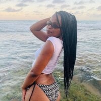 EbonyBooty01's Offline Chat Room