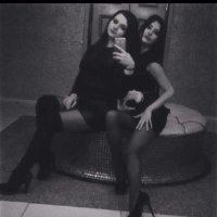 Modesty777 Adlı Modelin Çevrimdışı Sohbet Odası