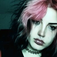 VampressViolet's Profile Pic