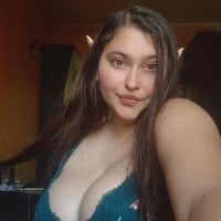 sally-topaz's Offline Chat Room