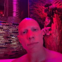 FreakyCouple2525 webcam