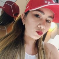 reinahot-699 webcam model