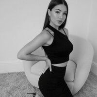 Onyourminddd_sweetheart model avatar