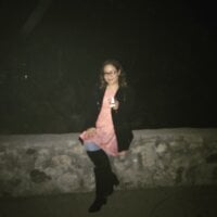 sofiaridesalot's Offline Chat Room