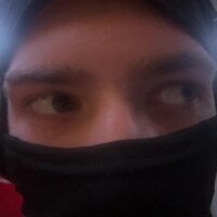 Maskedman702 webcam