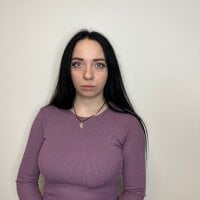 LilianaShort Offline Chatraum