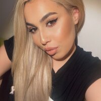 EllaMoonrow офлайн чат стая