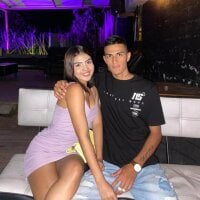 karinaandsantii's Offline Chat Room