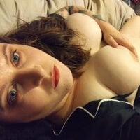 CurvyBrit19