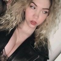 demonyxie's Offline Chat Room