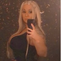 Paige_Valentine's Offline Chat Room