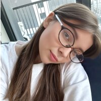 QueenieBucker 오프라인 채팅방