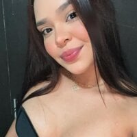 AngieRoberts03 Chat Room offline