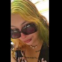 Diirty-sexy webcam model