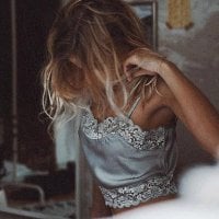 AmandaRouge: δωμάτιο συνομιλίας εκτός σύνδεσης