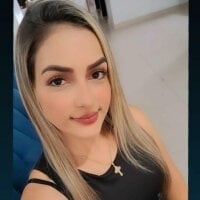 MariaVicttoria's Offline Chat Room