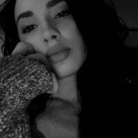 Wonder___Woman webcam model