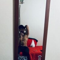 boyhot-_- webcam model