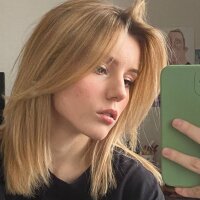 LeahDaviss' Offline Chat Room