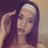 AngilaWineberg model avatar