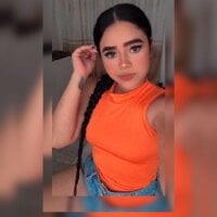 Selenamusxxx's Offline Chat Room