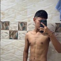 DeadlyPride0 webcam