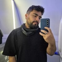 alejandress_and_skull webcam