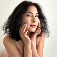 غرفة دردشة Ellie_Pellien دون اتصال