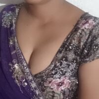 Sexy_Riya_Bhabhi model avatar