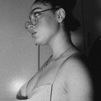 sirena_18 webcam model