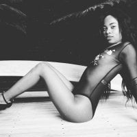 ebonyprincess100's Offline Chat Room