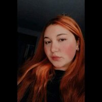 EmiilyBell's Offline Chat Room