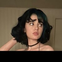 Princess_Cam's Offline Chat Room