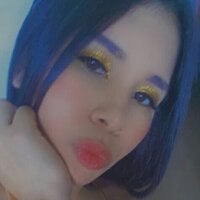 Mia_lustxx's Offline Chat Room