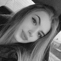 LeoniCouty's Offline Chat Room