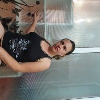 marimayaa's Offline Chat Room