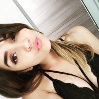 lucy_camelo's Offline Chat Room