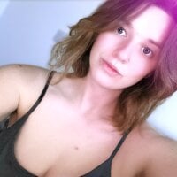 SassyBrit200's Offline Chat Room