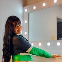 alana23__ webcam model