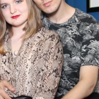 darkliz_and_master's Offline Chat Room