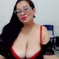 Lulu_mommyHot's Profile Photo