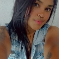 lala_hunter's Avatar Pic