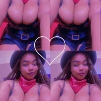 EBONYBUSTYY webcam model