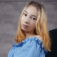 DinaMiIIe's Offline Chat Room