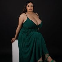 MollyBigBoobs12