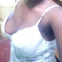 ChocolateeFantasy0's Offline Chat Room