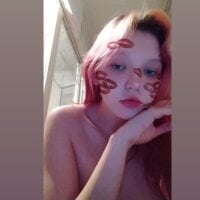 Eva_Liya's Offline Chat Room