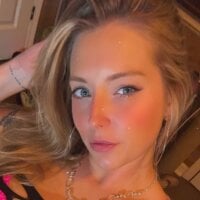 BlondieBadd2479 webcam